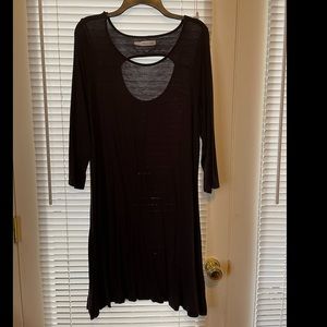 Maurice’s black king sleeve dress
